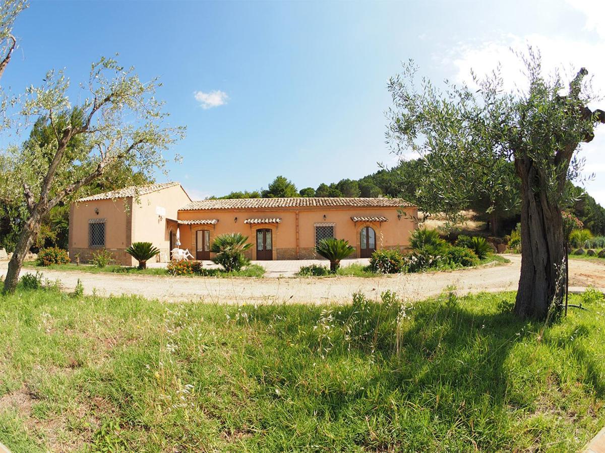 Agriturismo Il Drago Mirabella Imbaccari Kültér fotó